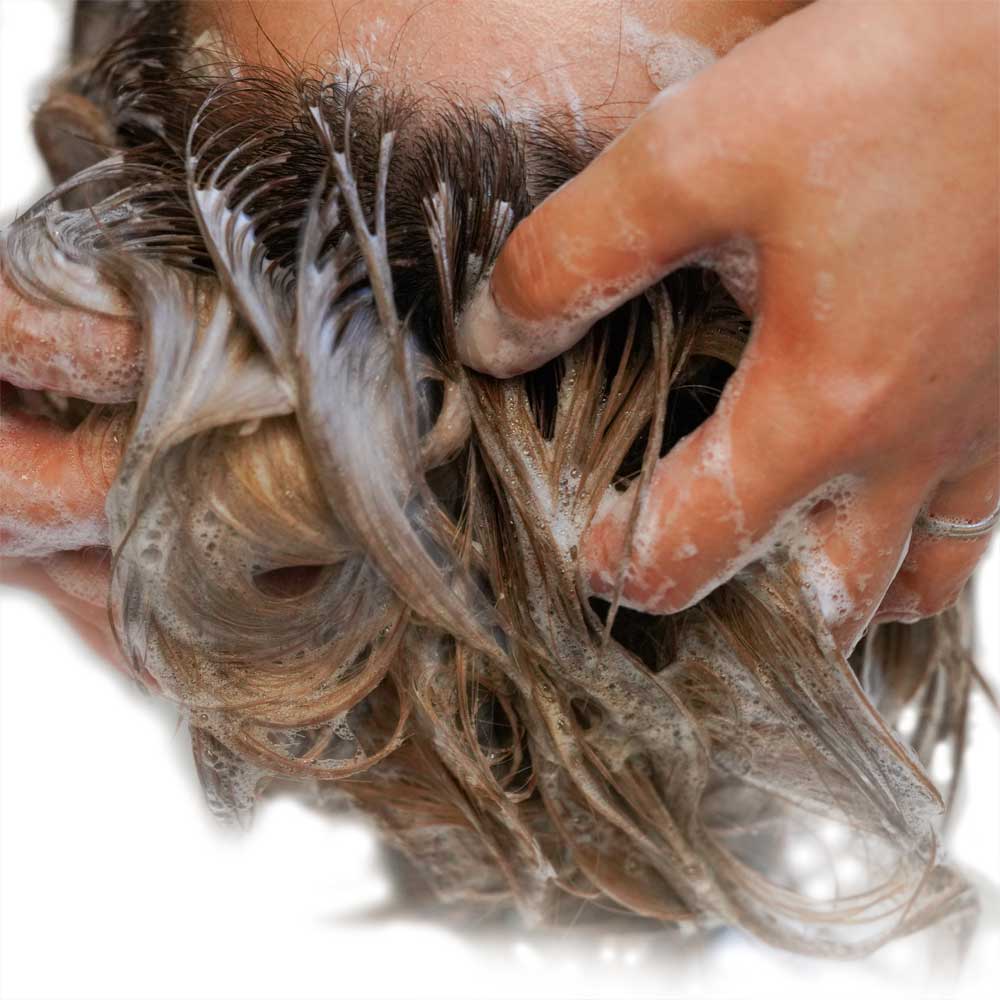 Haarwaschebecken ermöglichen eine rückwärtige Haarwäsche Rückwärtige Haarwäsche dank Haarwaschbecken