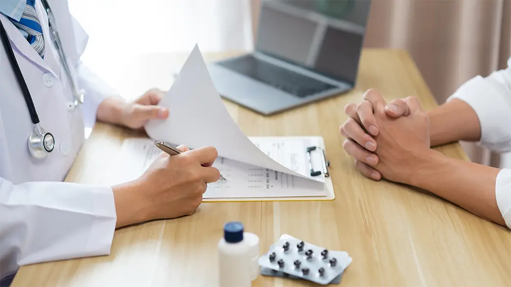 Falls Sie glauben, an einer Allergie zu leiden, sollten Sie ärztlichen Rat suchen Gerade bei schweren Allergien ist es ratsam, die Hilfe erfahrener Allergologen zu suchen